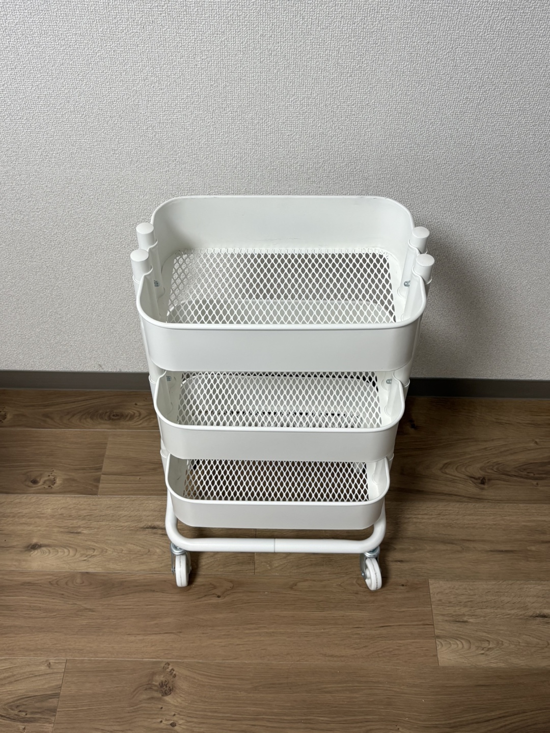 IKEA ワゴン ホワイトの写真3枚目