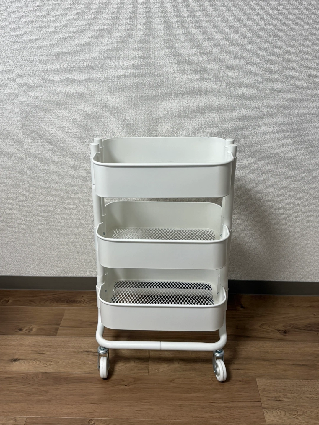 IKEA ワゴン ホワイトの写真2枚目