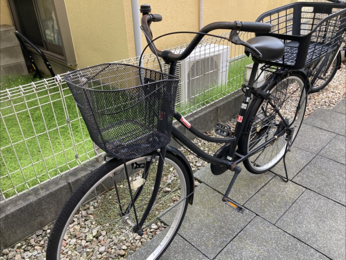 自転車 26インチ　黒色 前後カゴ付きの写真2枚目