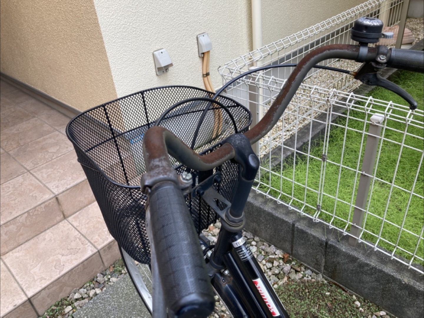 自転車 26インチ　黒色 前後カゴ付きの写真5枚目