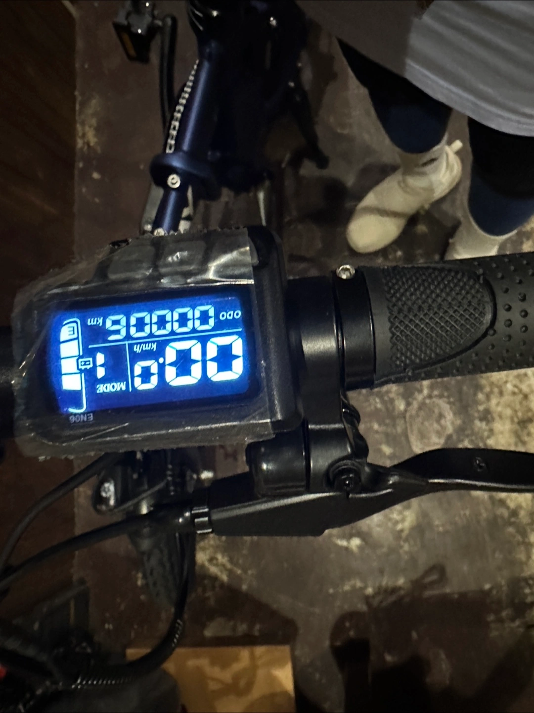 ほぼ新品ERWAY A01 Lite 折りたたみ電動アシスト自転車の写真3枚目