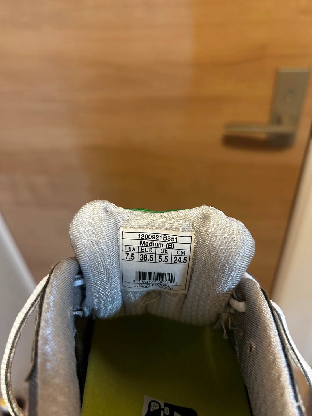 ブルックス ランニングシューズ グレーxグリーンの写真5枚目
