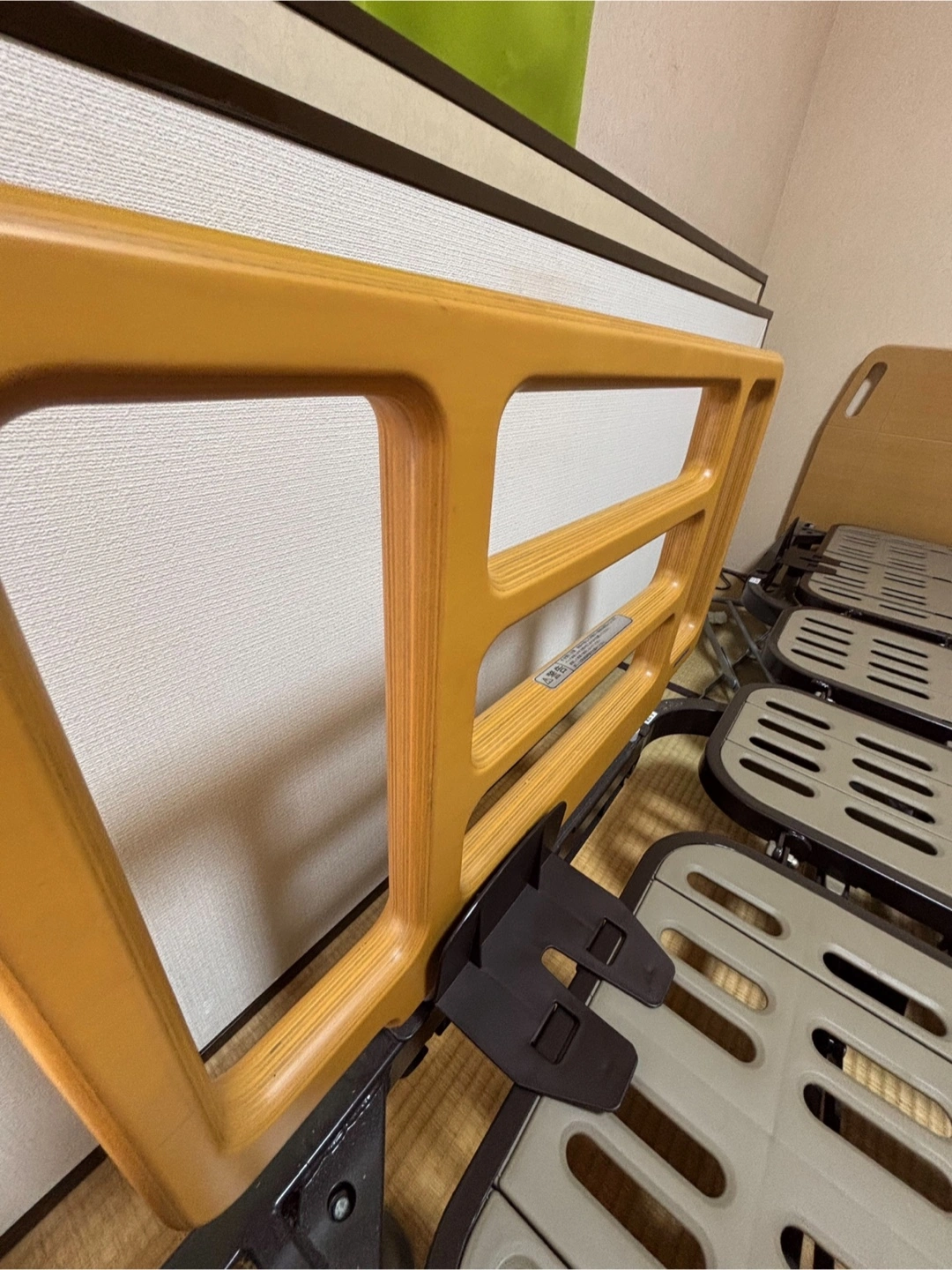 値下げしました!配達要相談】FranceBed レステックス電動リクライニングベッドの写真5枚目