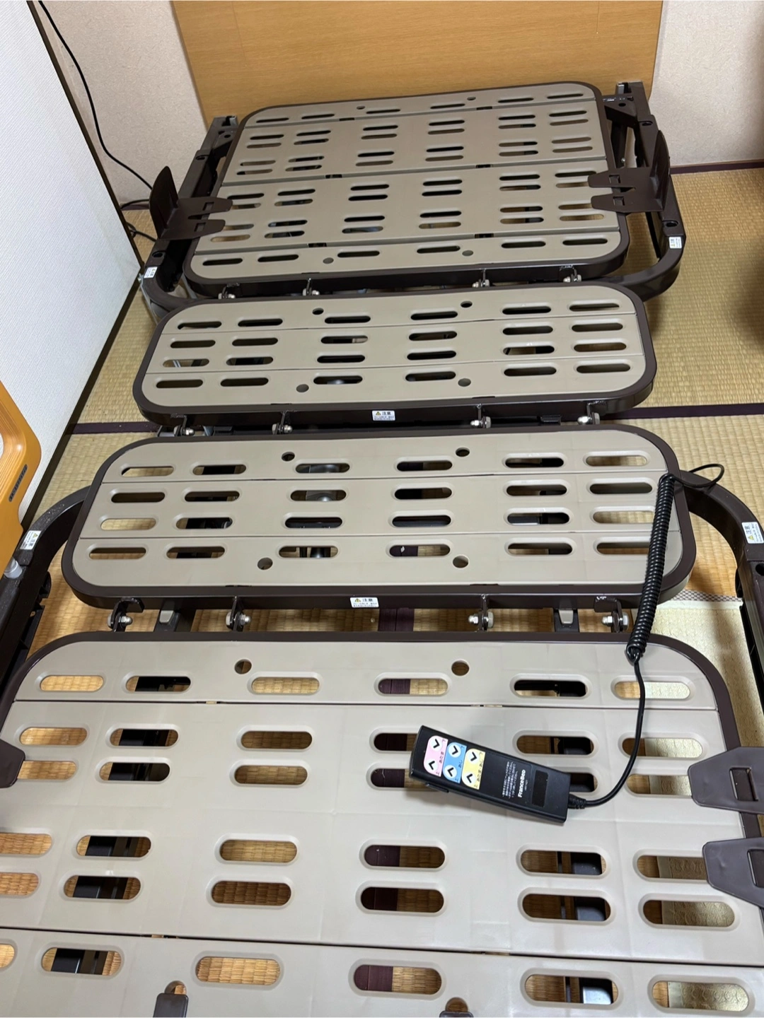 値下げしました!配達要相談】FranceBed レステックス電動リクライニングベッドの写真3枚目