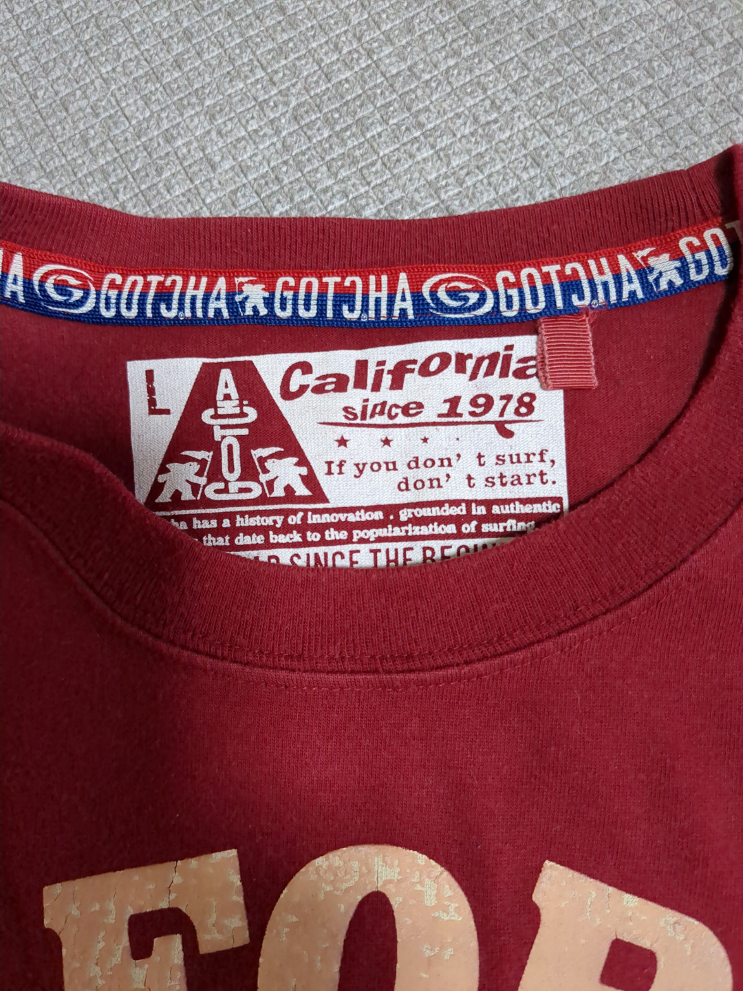 GOTCHA Tシャツ 赤色の写真3枚目