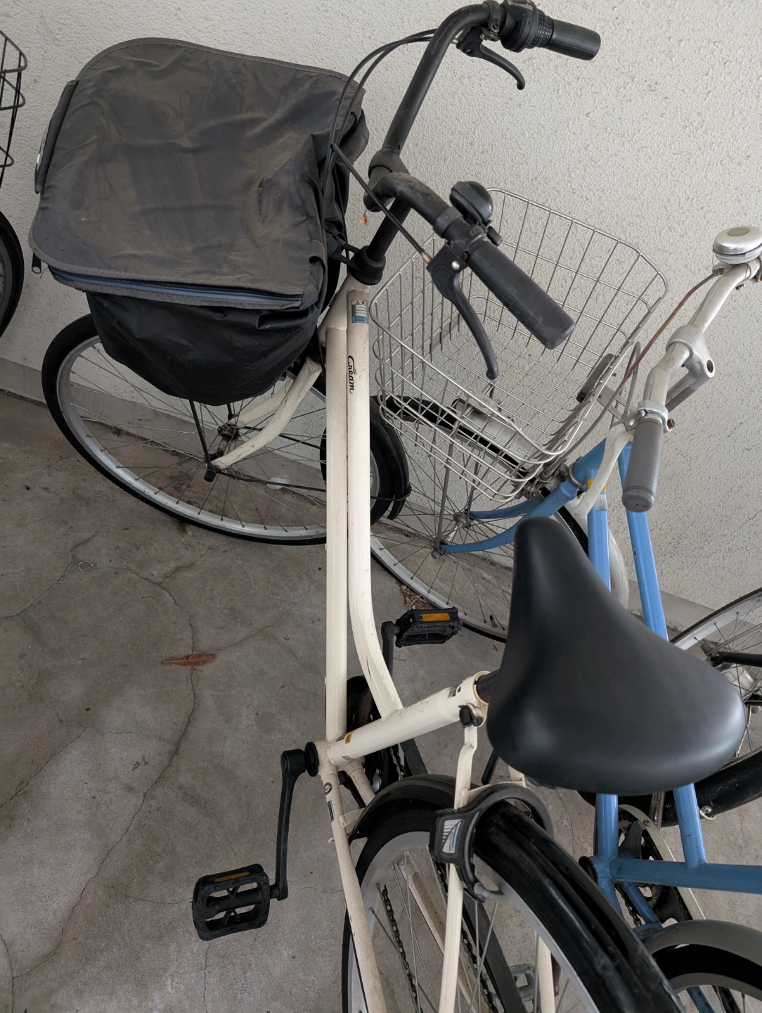 自転車 Cream クリーム色