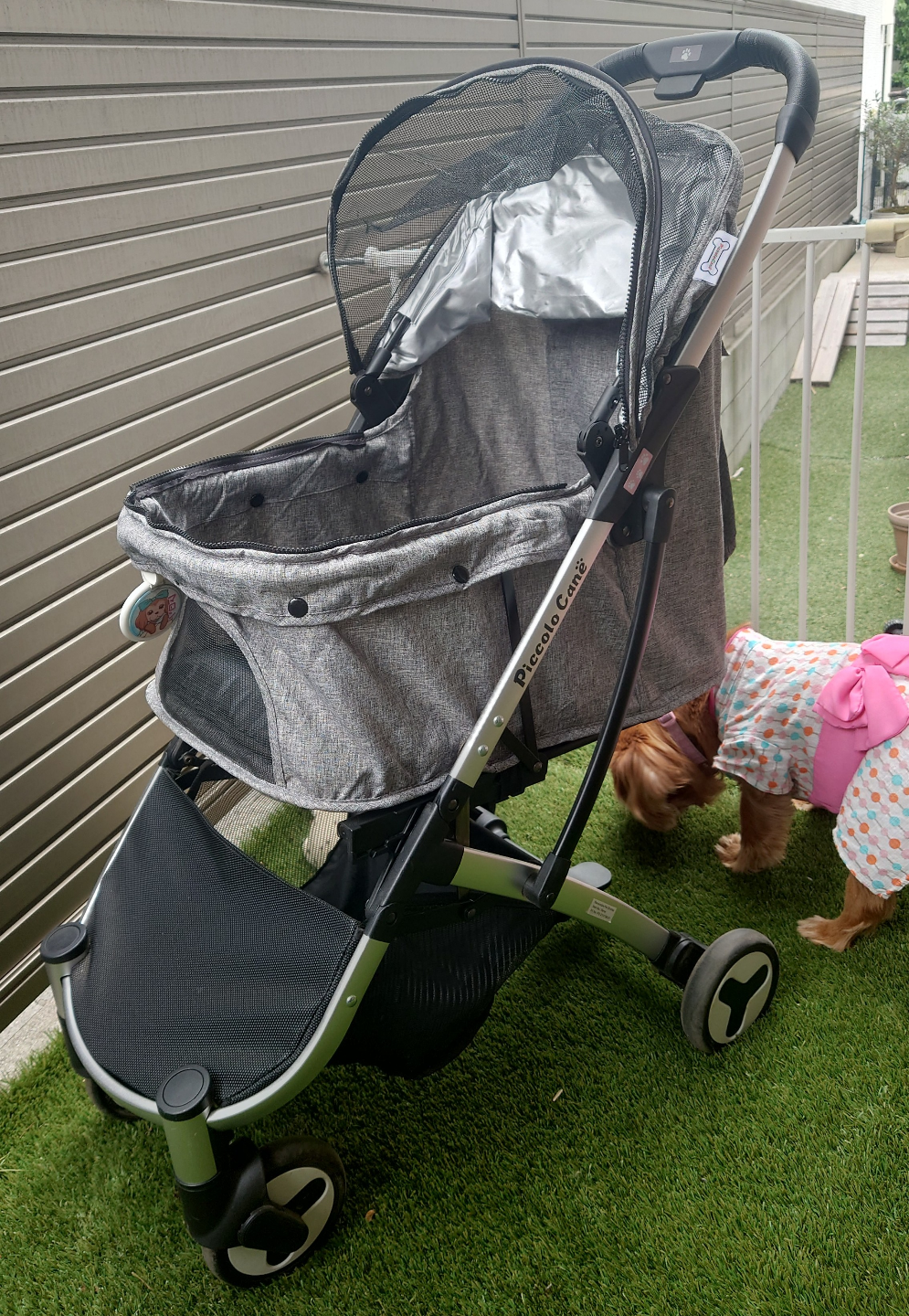 ピッコロカーネベーネ 耐荷重18kg ペットカート 犬カート  レインカバー付属の写真2枚目