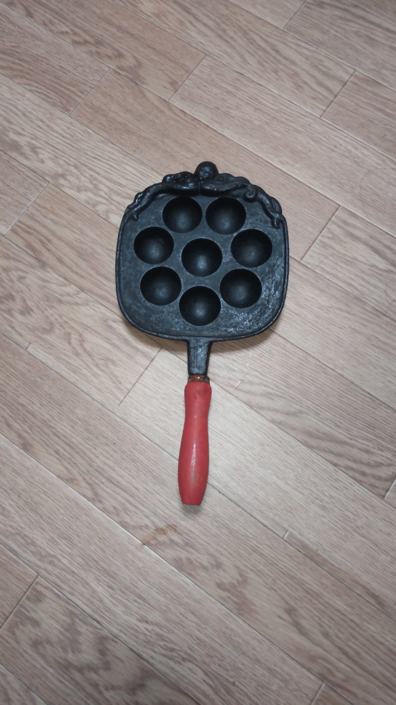 鋳鉄製たこ焼き器 9穴中古