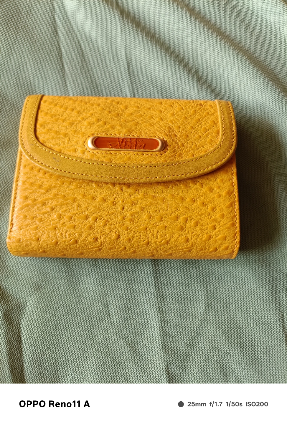 アロマ 財布 イエロー