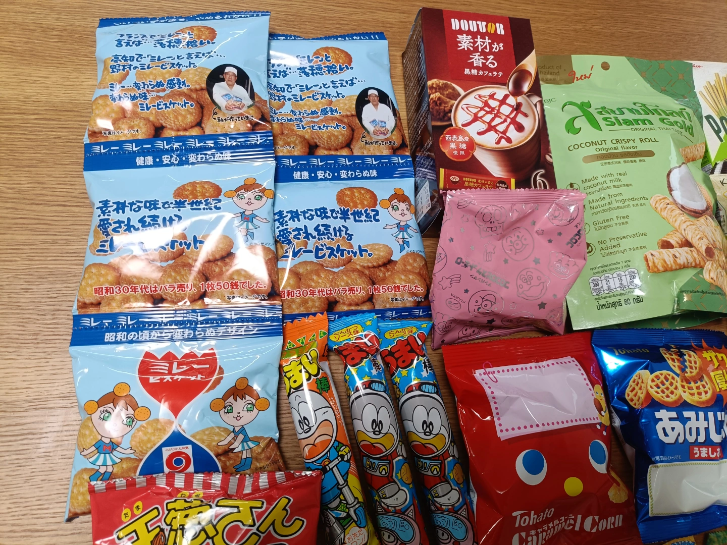 【未開封】お菓子など 15種31点の写真2枚目