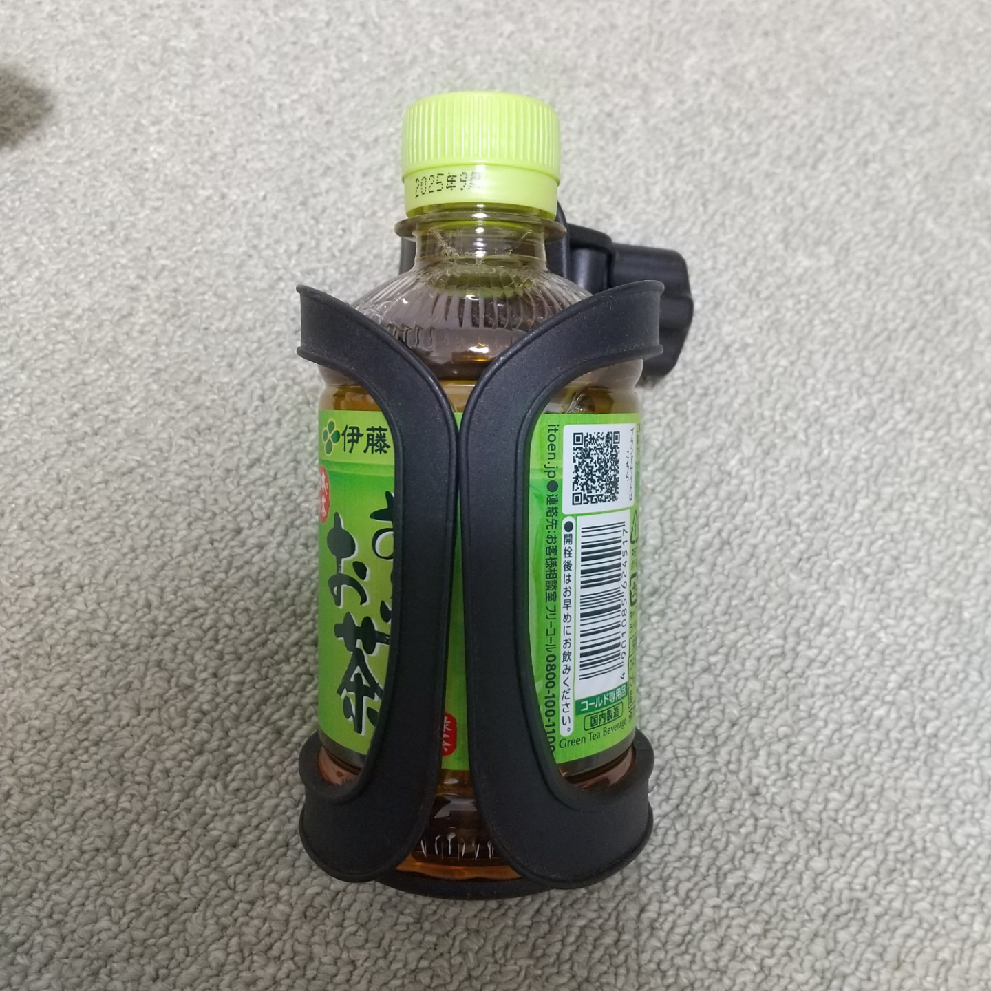 ベビーカー  荷物フック  ドリンクホルダーの写真5枚目