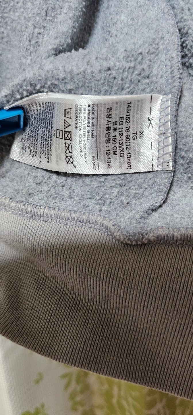 GAPキッズジップアップパーカー 95cmの写真4枚目