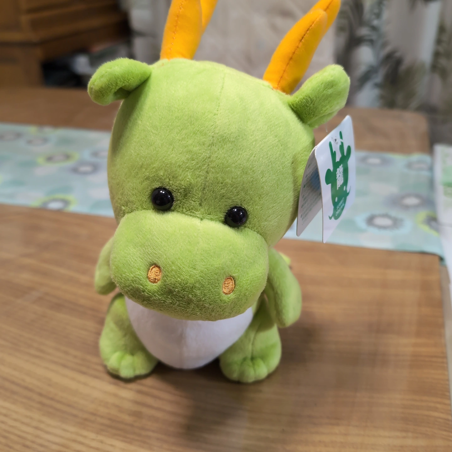 可愛いドラゴンのぬいぐるみ