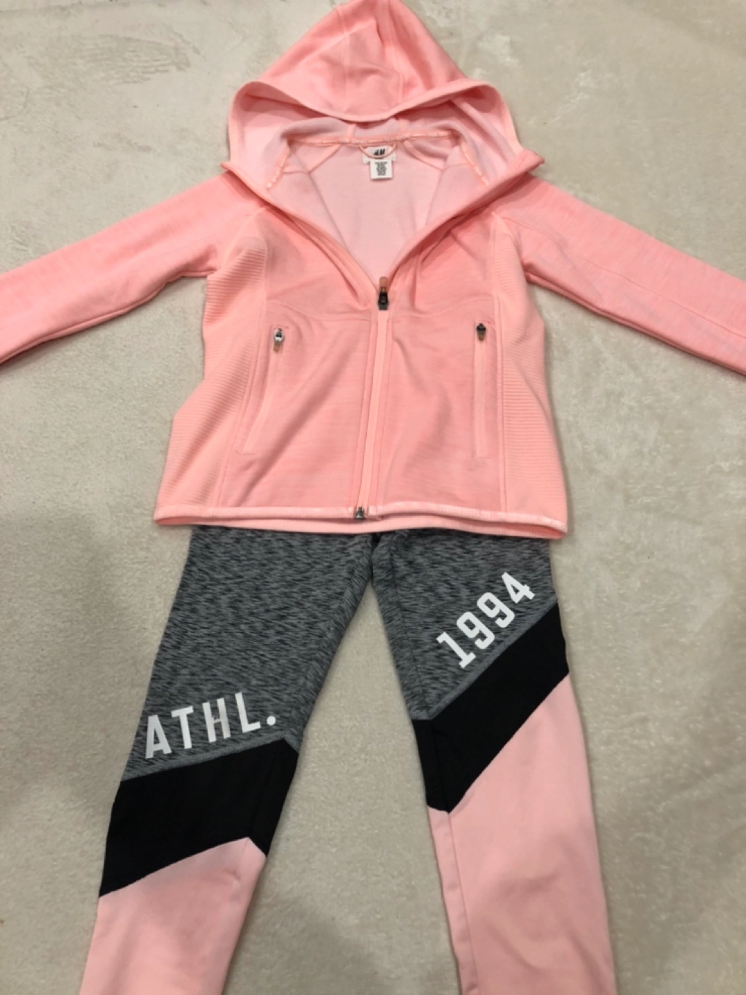H&M 上下セット ピンク、グレー 122/128-130サイズ