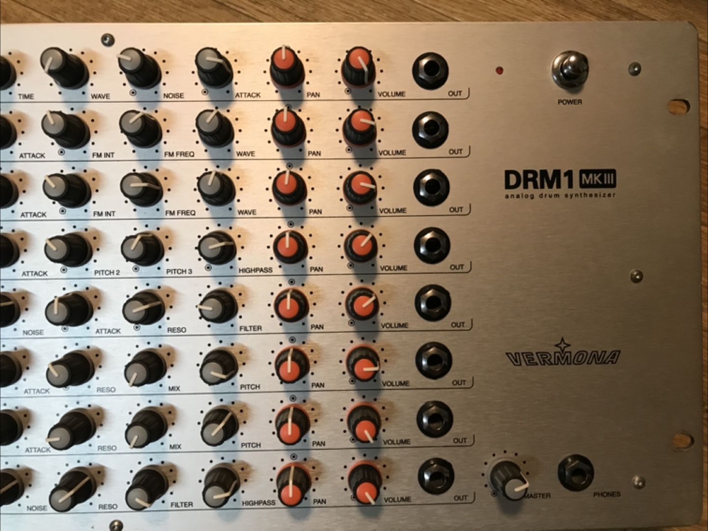 VERMONA DRM1 MKIII ドラムシンセサイザーの写真3枚目