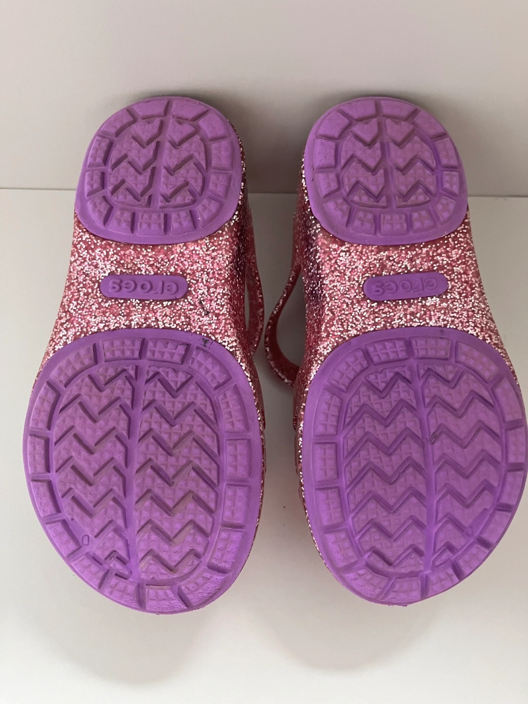 crocs ピンク フラワーサンダル 16〜17cmの写真5枚目