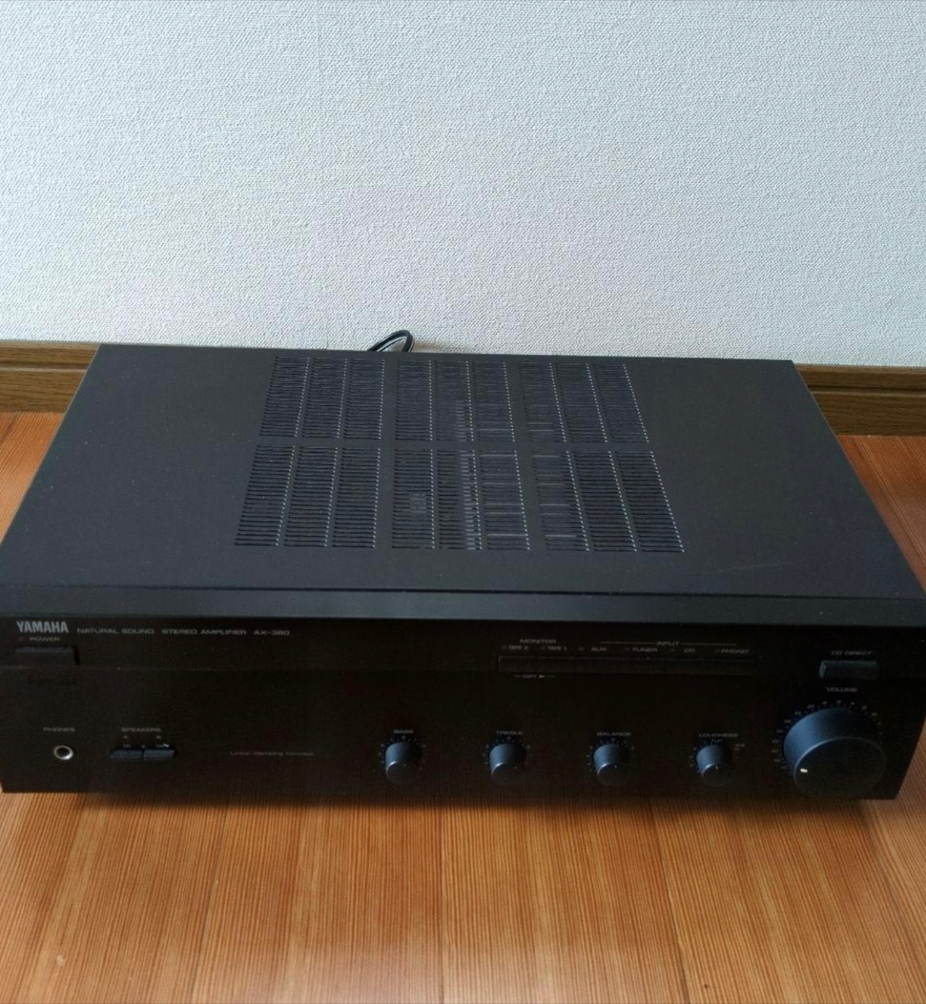 ヤマハ ステレオアンプ AX-380 ブラックの写真5枚目