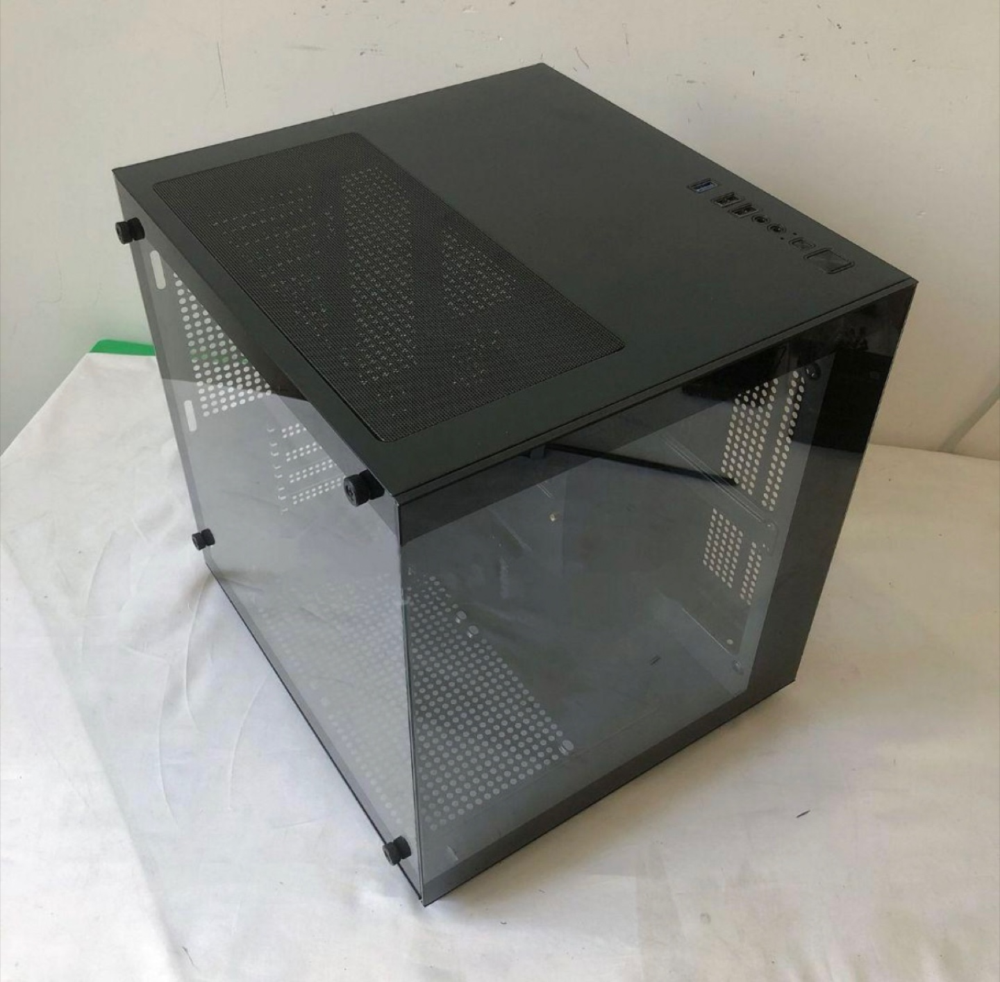［7つファン付き］ ブラック ガラスキューブ型PCケース Micro-ATX対応 PCケース ブラックガラスキューブ型PC 4-Z Micro-ATXMini-ITX