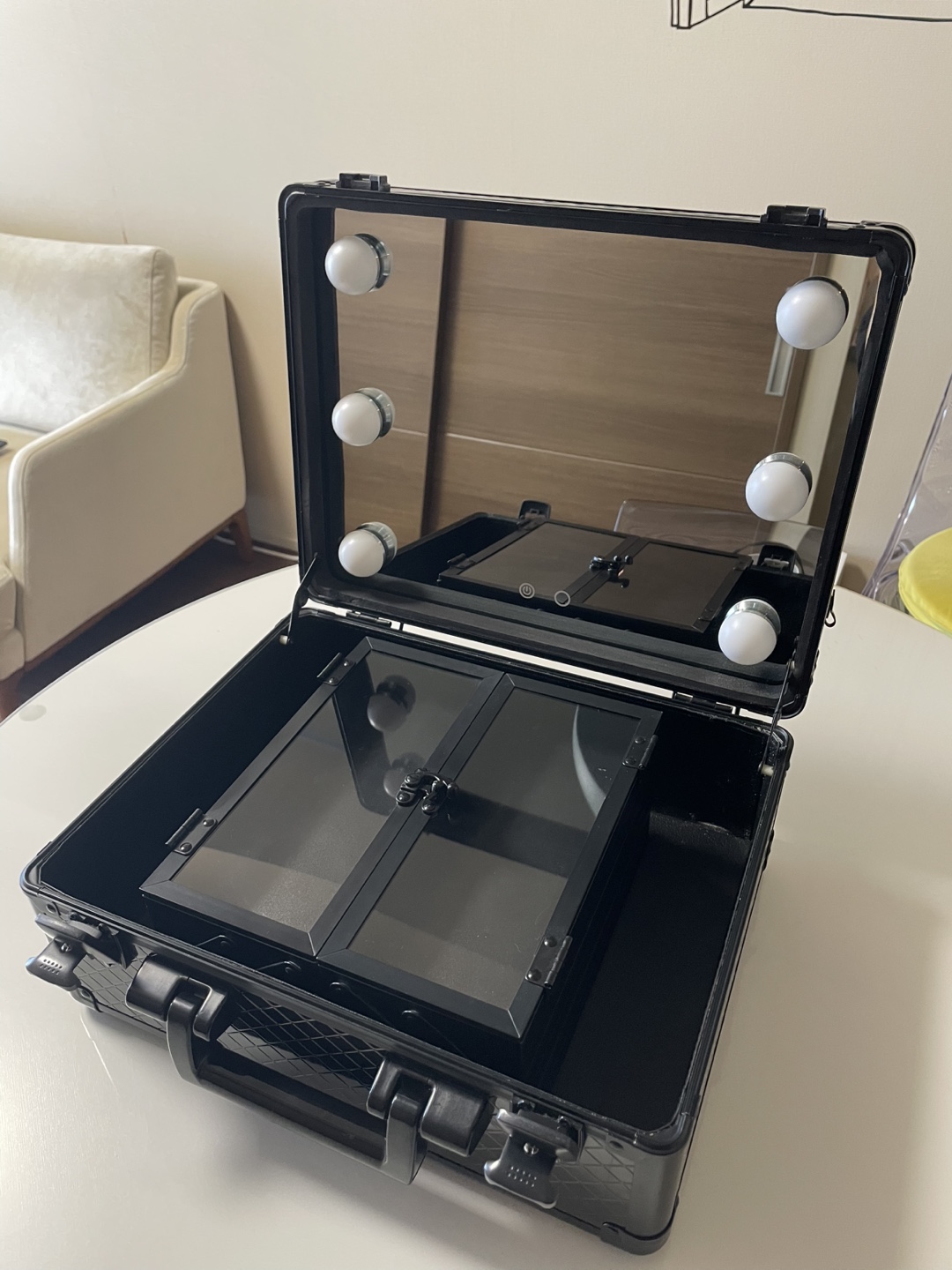Francfranc  メイクボックス ブラック ライト付きの写真2枚目