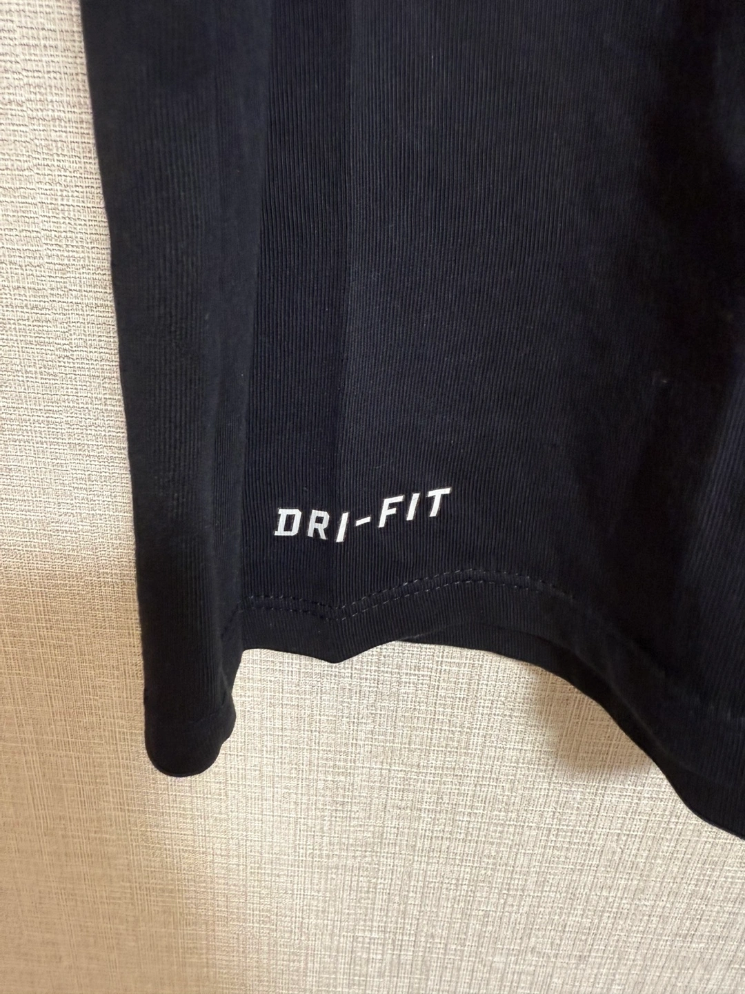 NIKE black ドライフィットT Mサイズの写真4枚目