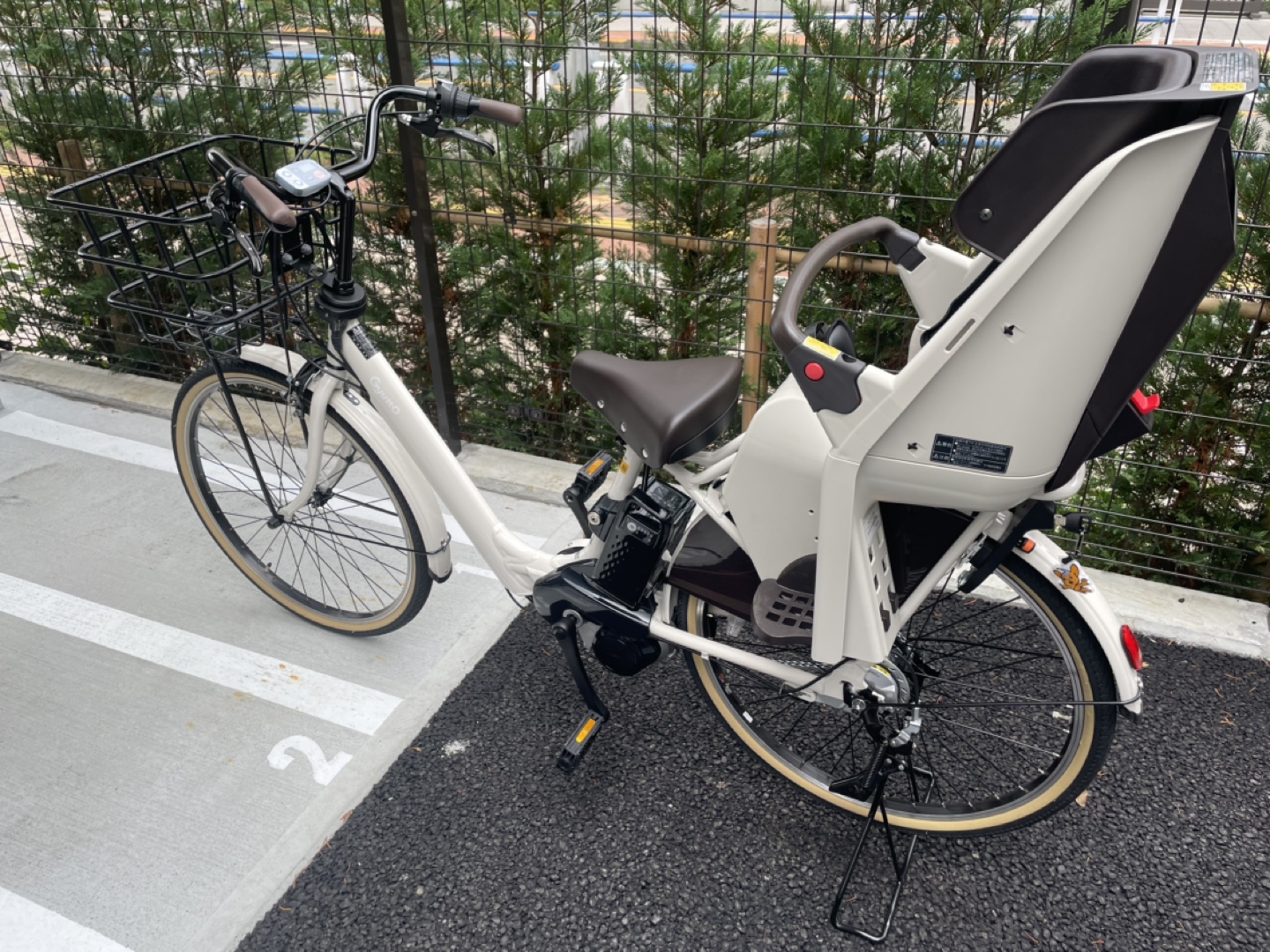 電動アシスト自転車 電動自転車ピンク 中古修理必要世田谷区環八沿い引き取りのみ 中古】港区の電動アシスト自転車を格安/激安/無料であげます