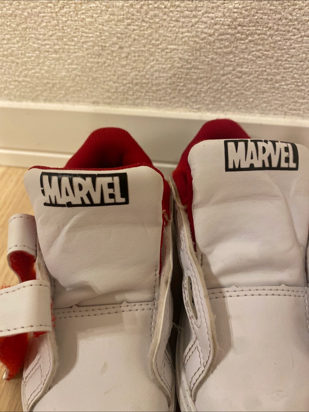 アディダス キッズスニーカー 14センチ 白 スパイダーマンの写真9枚目