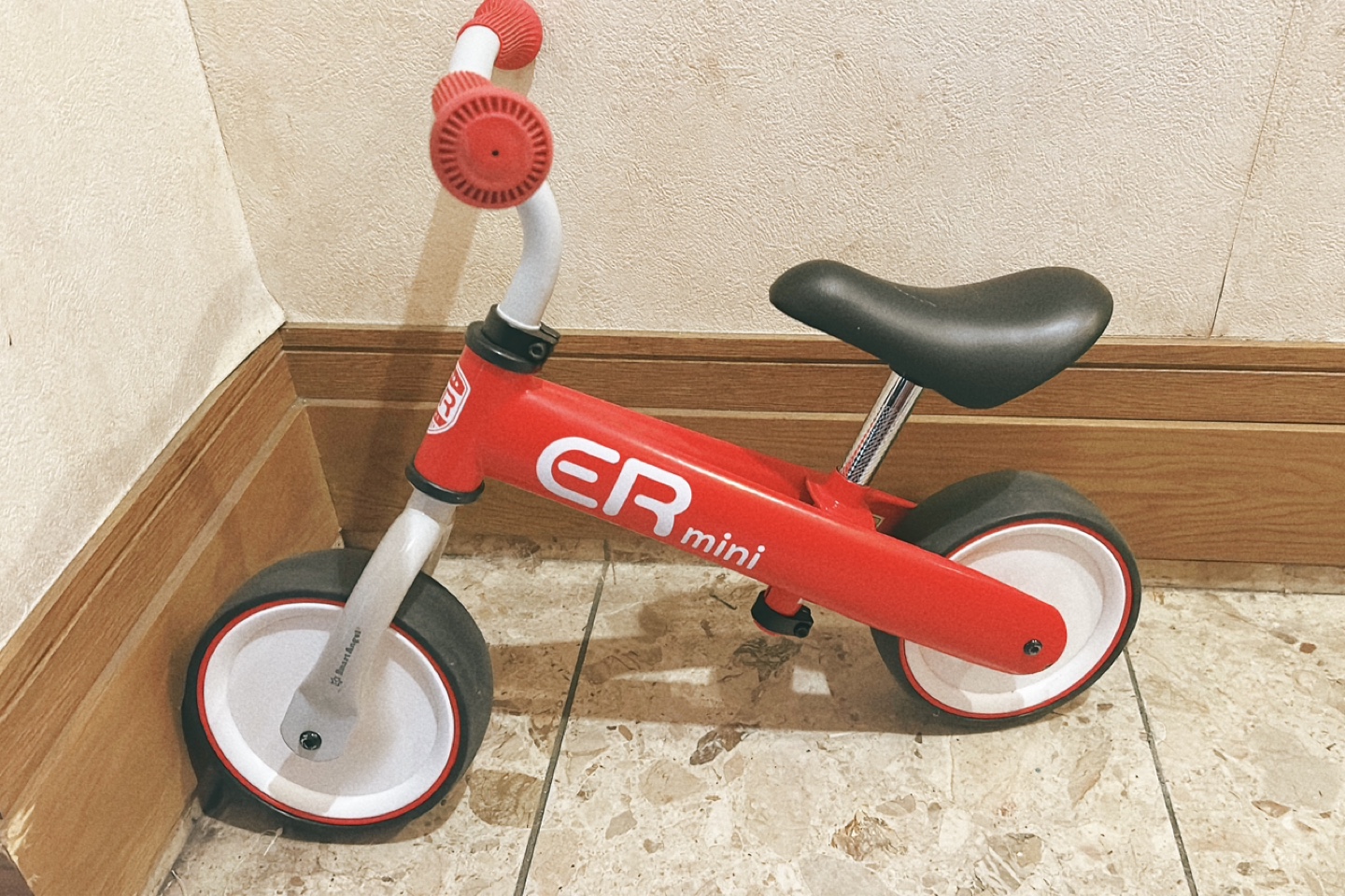Smart Angel 足けりバイク ENJOY RIDE mini red