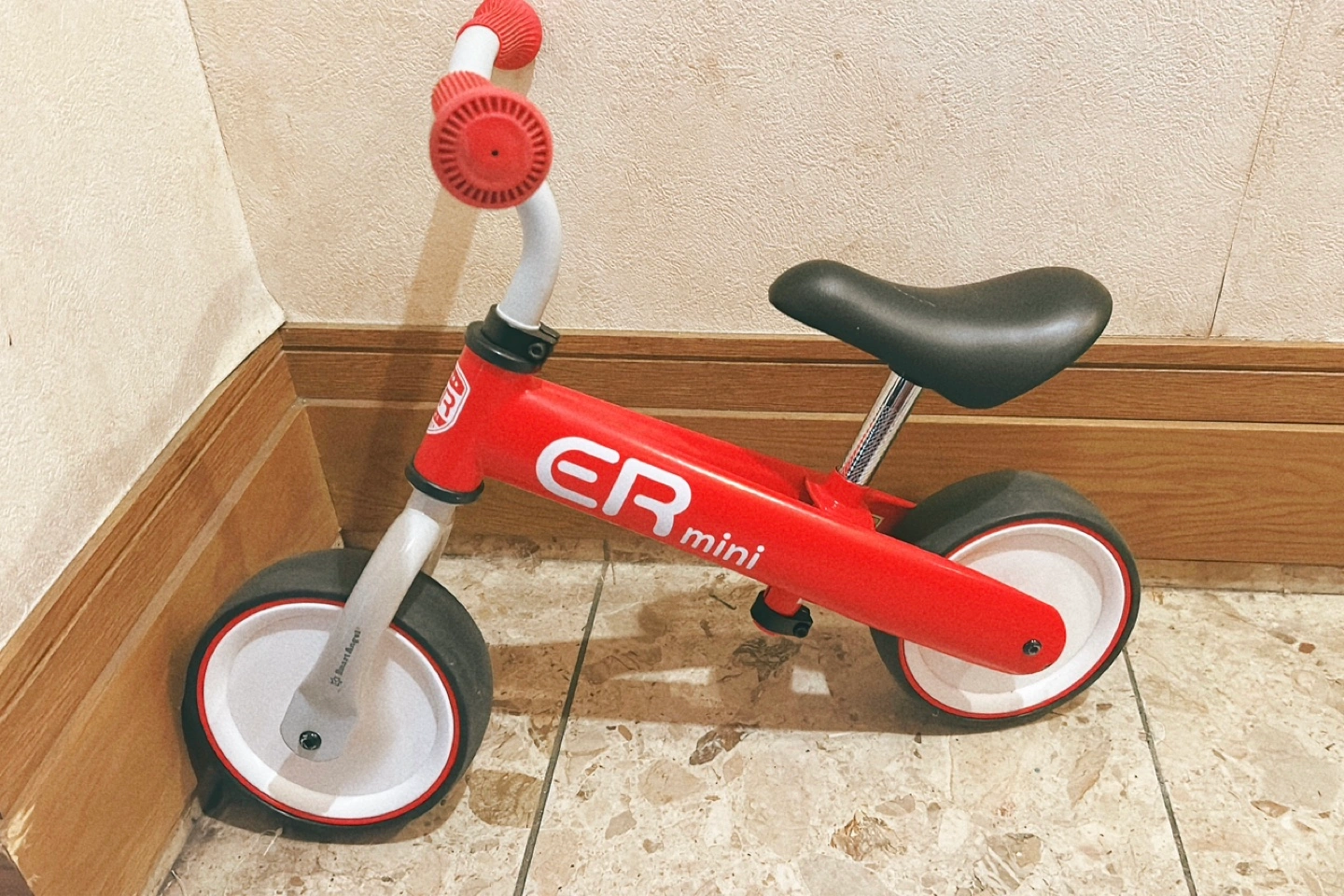 Smart Angel 足けりバイク ENJOY RIDE mini red