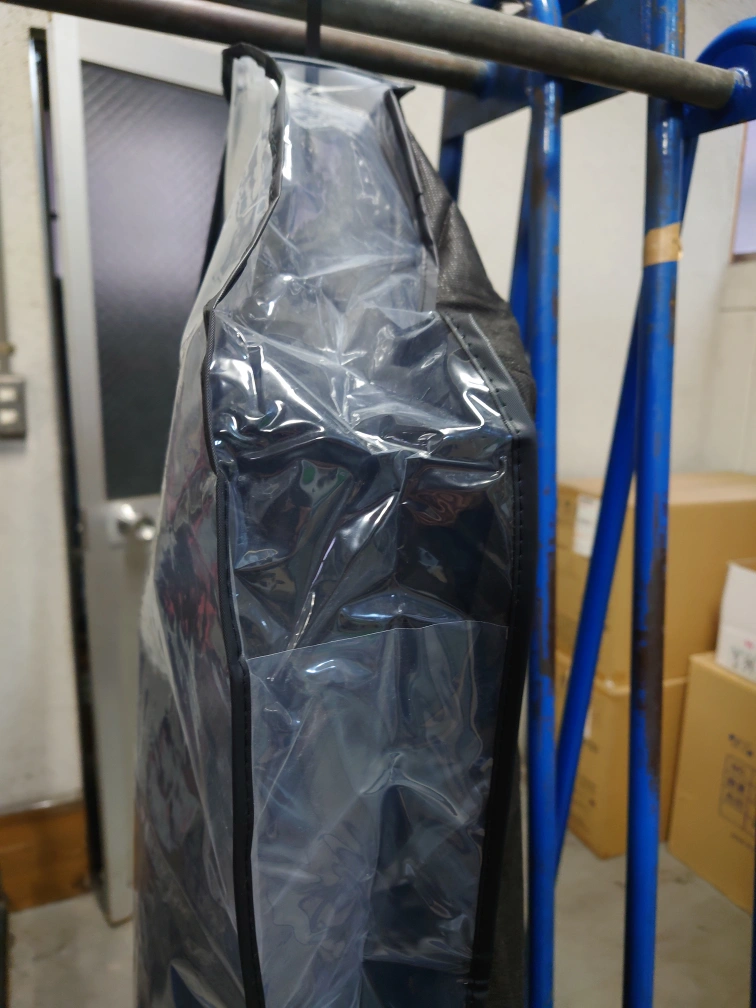 衣類カバー残り2枚‼️ 1枚 80円 バラ可の写真2枚目