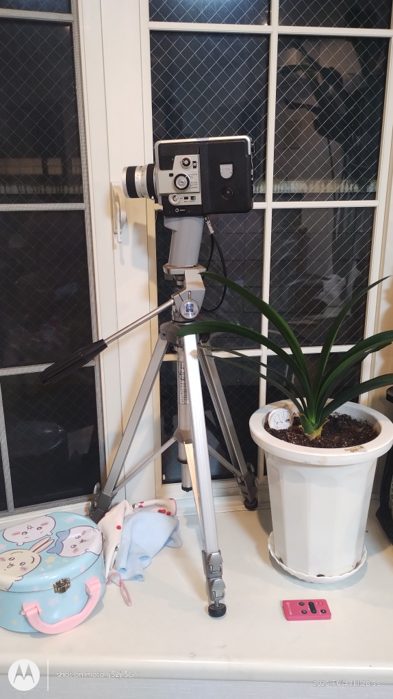 Canon Single-8 518 SV フィルムカメラ 三脚付きの写真2枚目