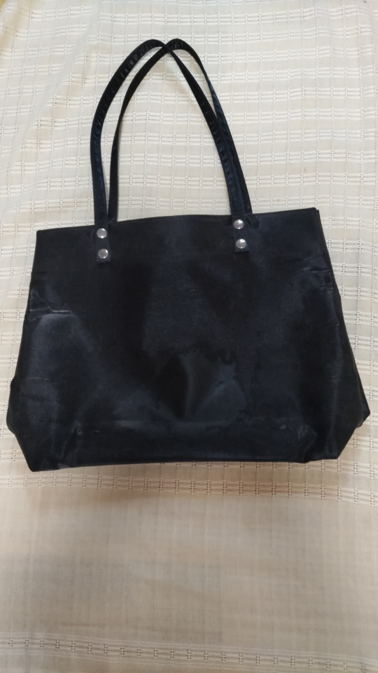 大きめ黒シンプルトートバック