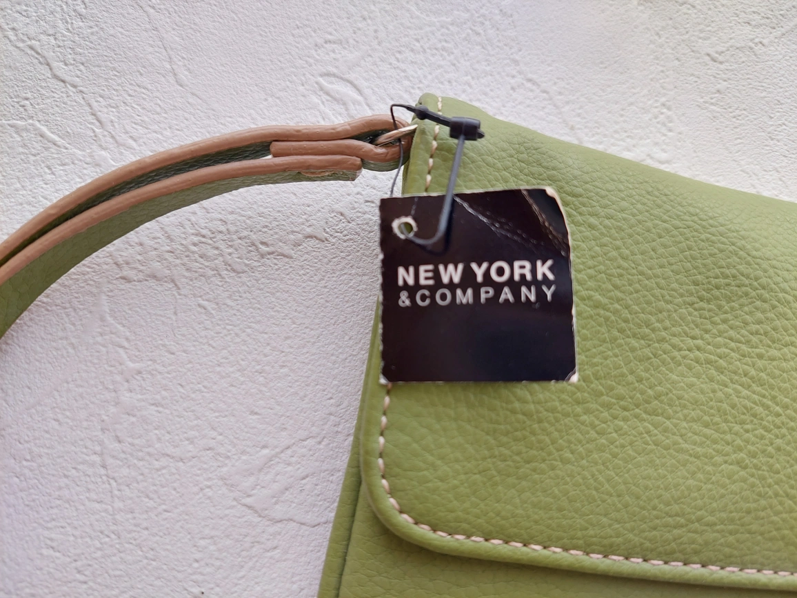 8️⃣NEW YORK & COMPANY ハンドバッグ オリーブ色の写真2枚目