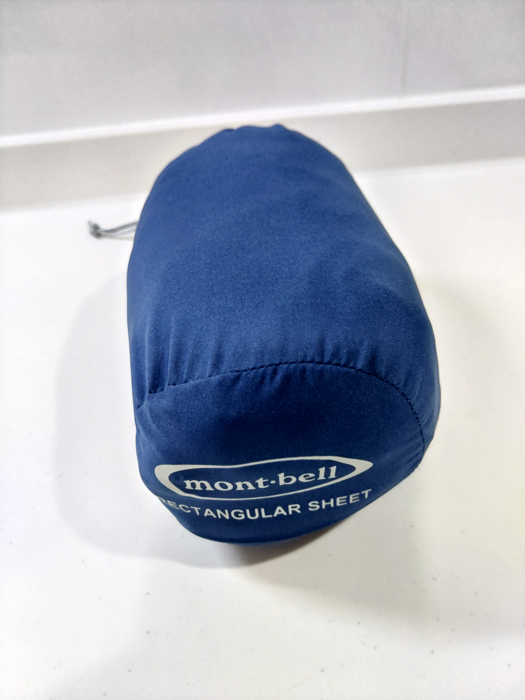mont-bell レクタングラーシーツ 携帯袋入り