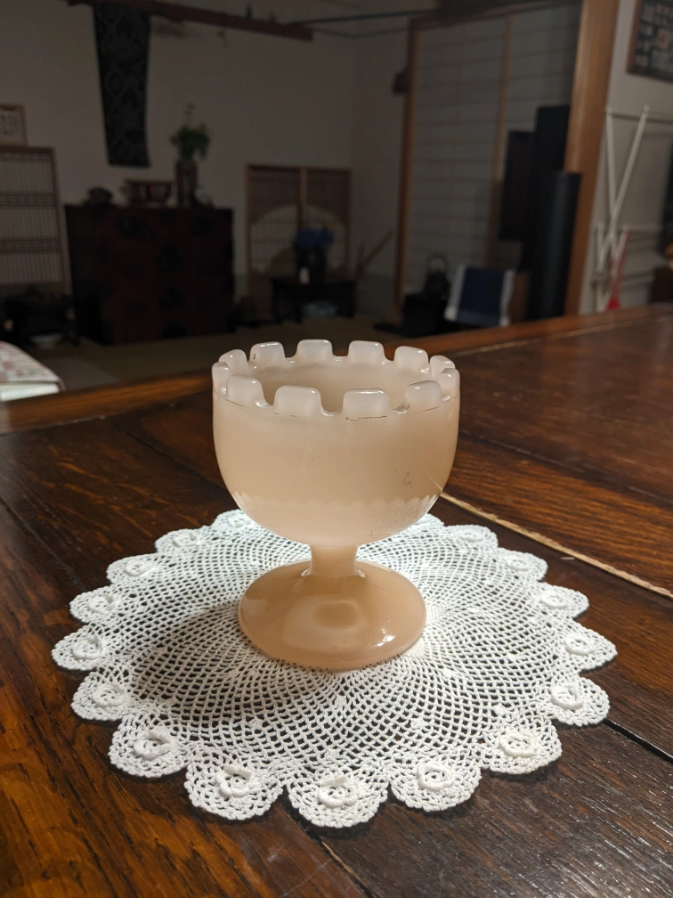 灰皿、小物入れ ピンク 中古品