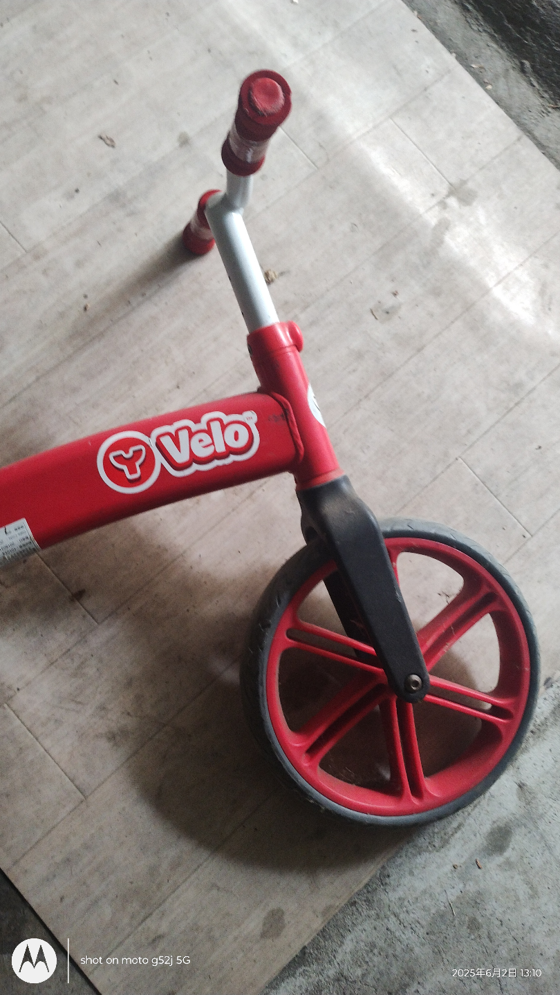 Velo 自転車キッズ バランスバイク 赤色