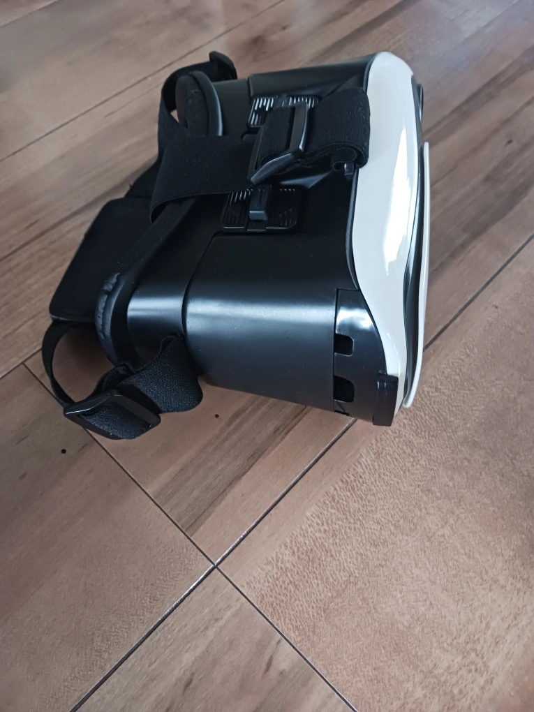 18日まで❕最終値下げ✨VR BOX バーチャルリアリティ3Dグラスの写真2枚目
