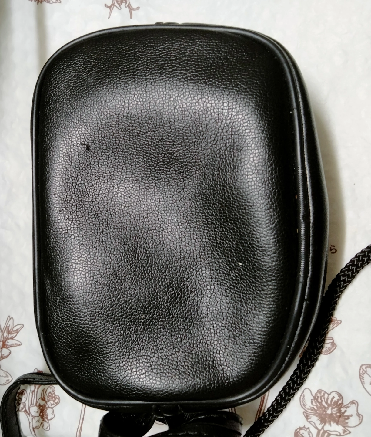 小型双眼鏡、中古品ケース付きの写真4枚目