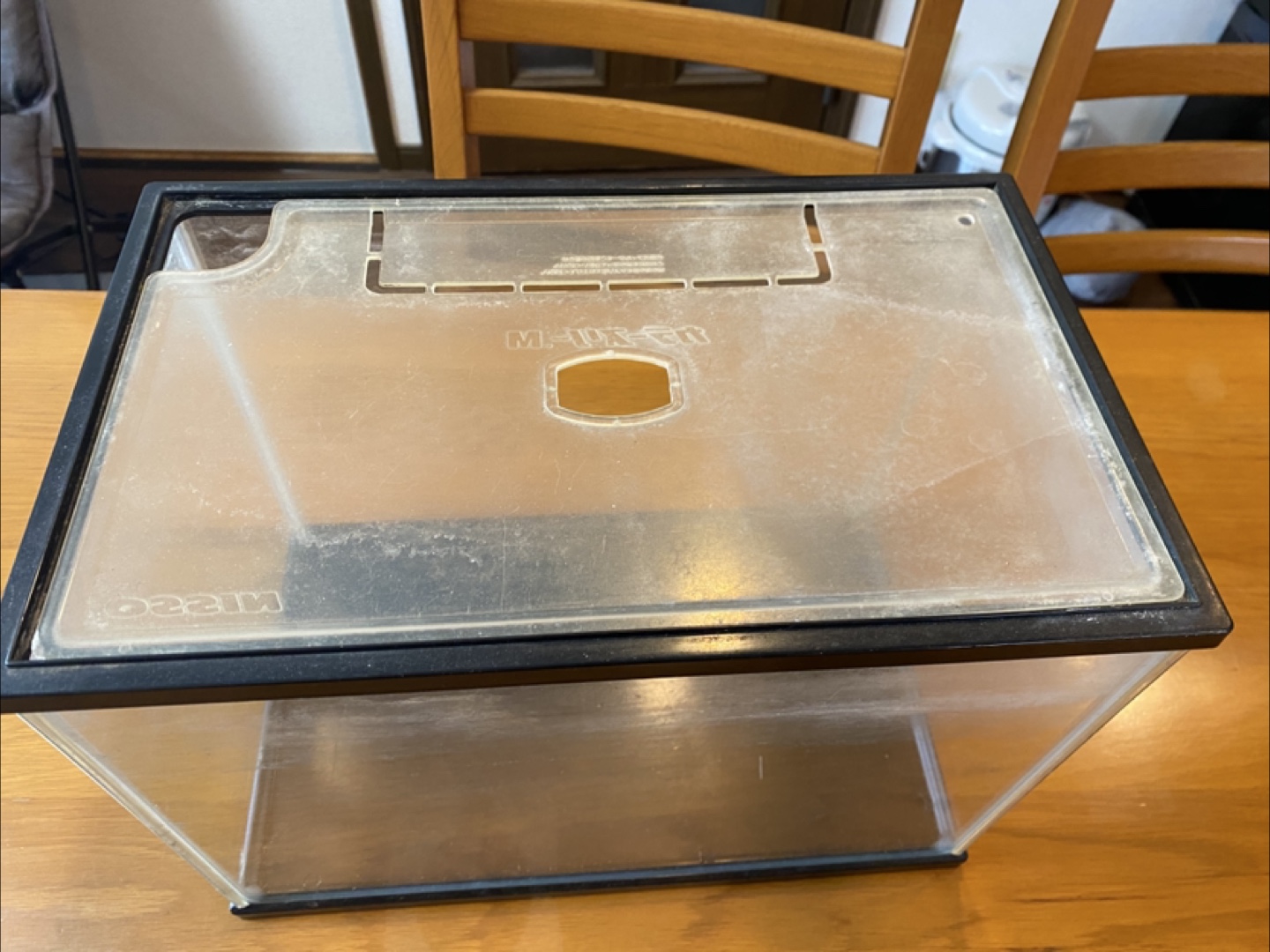 水槽 黒枠 中古品の写真3枚目