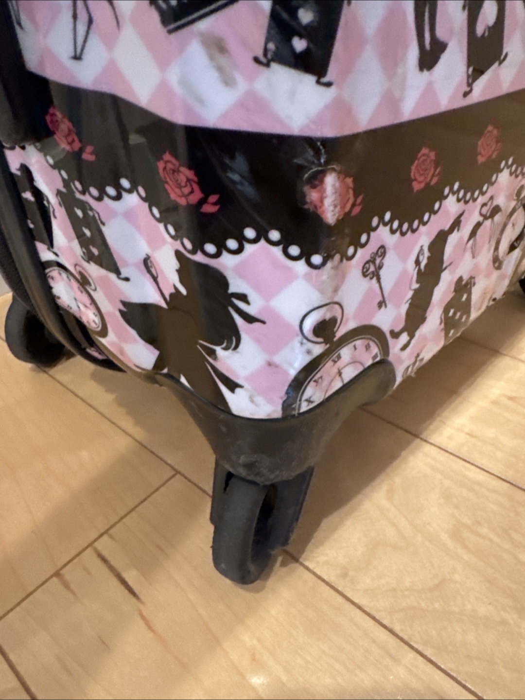 HAPI+TAS キャリーケース アリス柄の写真4枚目