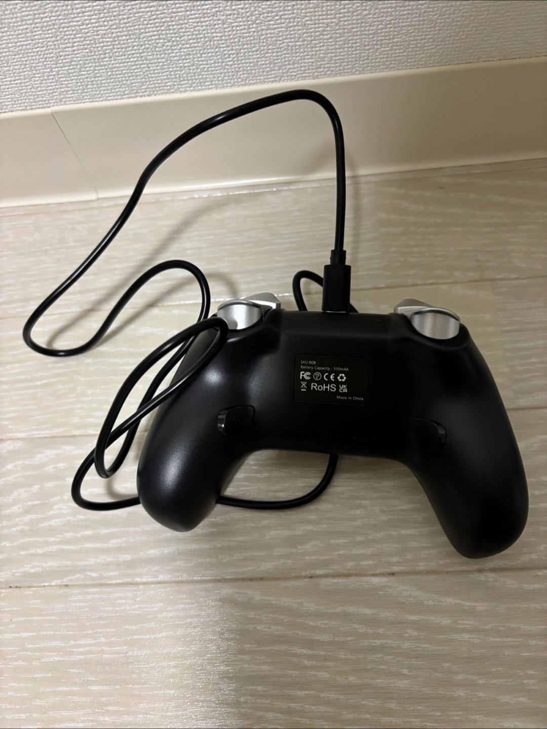 Switch ゲームコントローラー 黒の写真2枚目