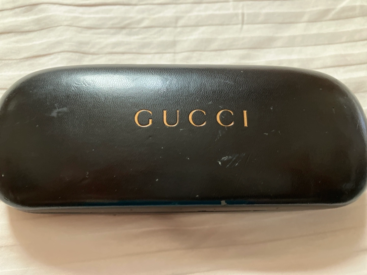 GUCCI 眼鏡ケース 何か購入の方には差し上げます。