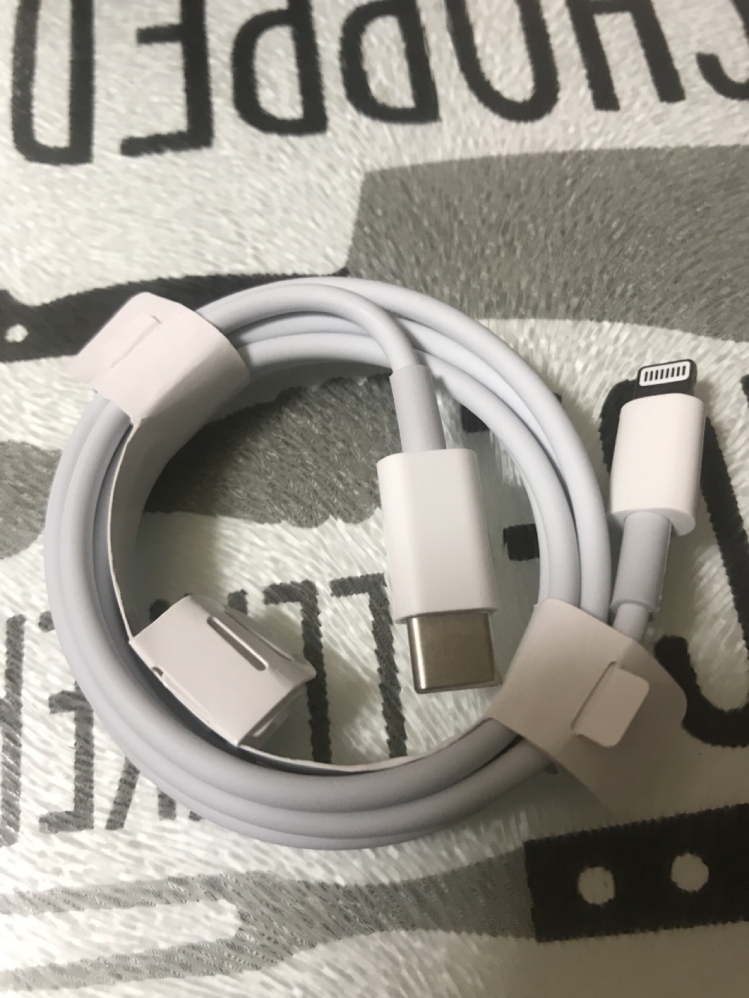 Apple 用のUSB-C - Lightningケーブル  2m