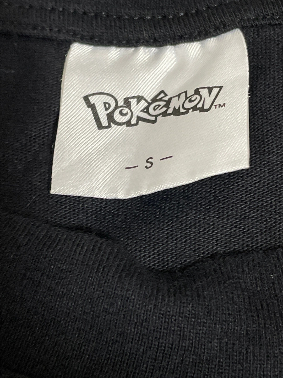 GU ポケモン Tシャツ 黒 Sサイズの写真3枚目