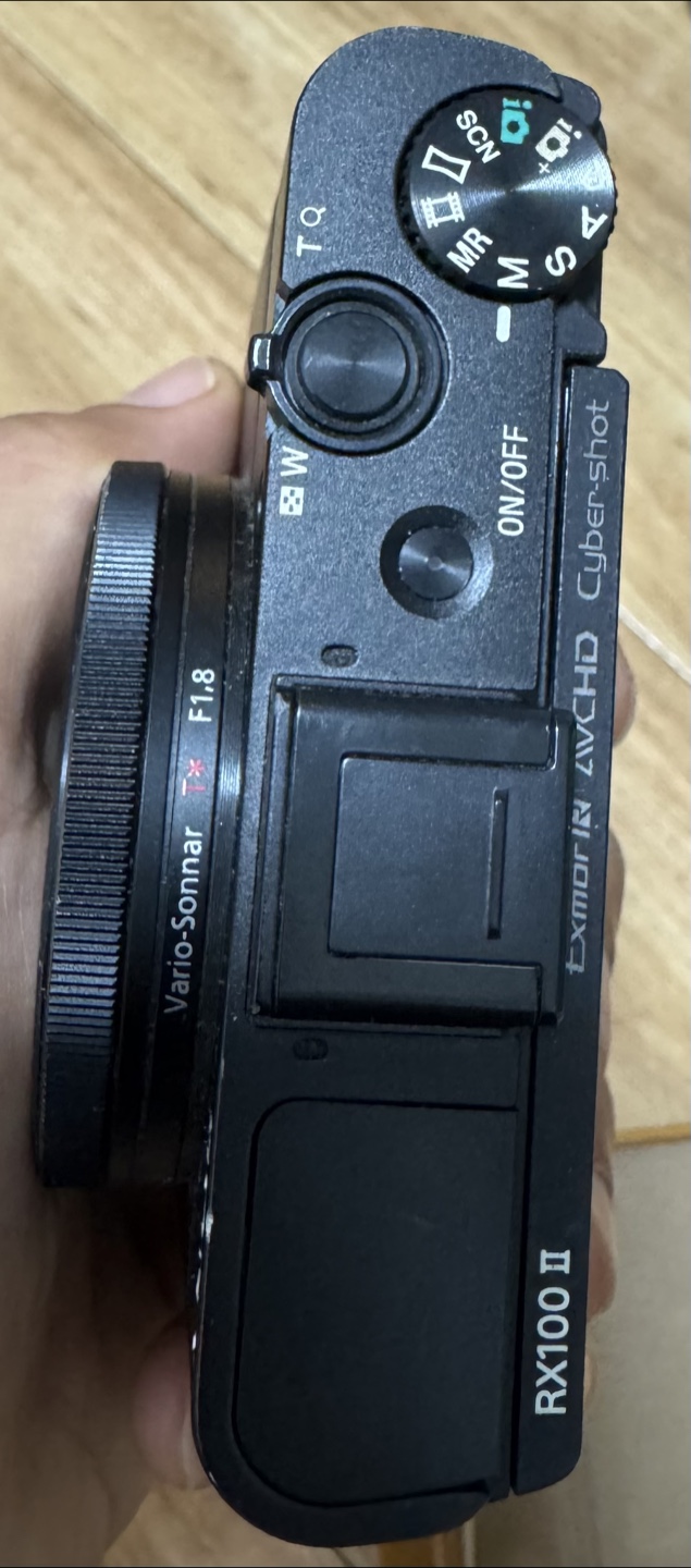 ソニー デジタルカメラ RX100 II 黒の写真3枚目