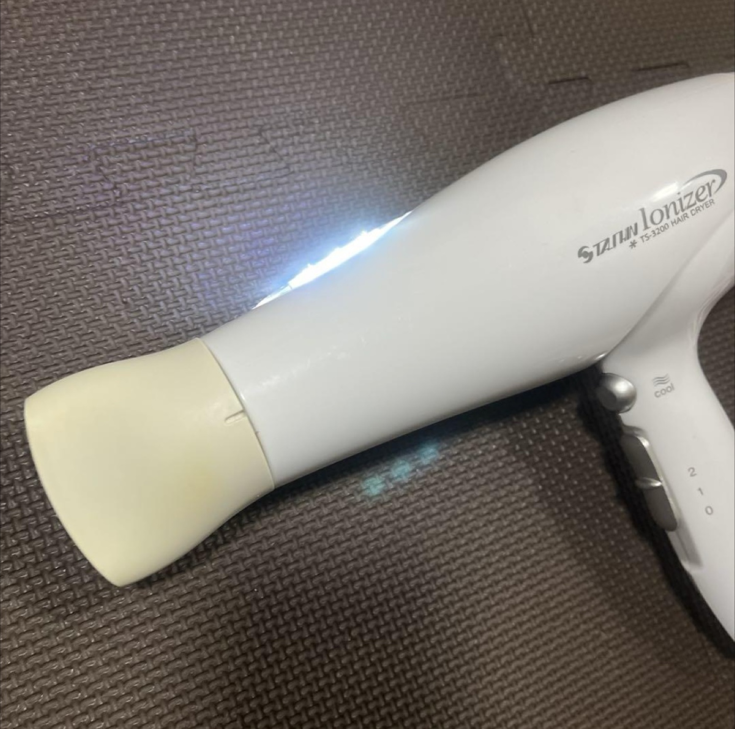 ヘアドライヤー Sunn Ionizer 白の写真6枚目