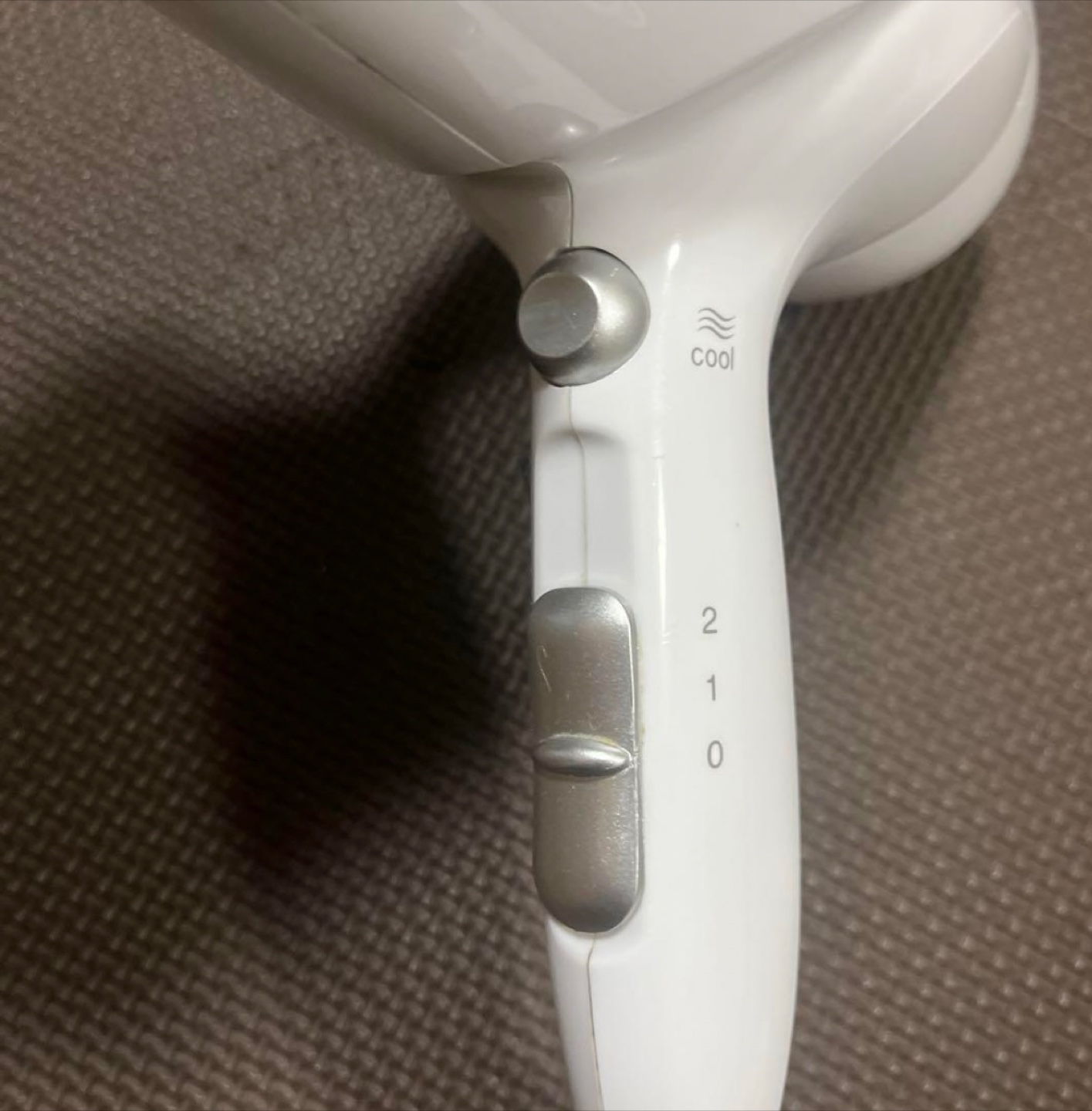 ヘアドライヤー Sunn Ionizer 白の写真3枚目
