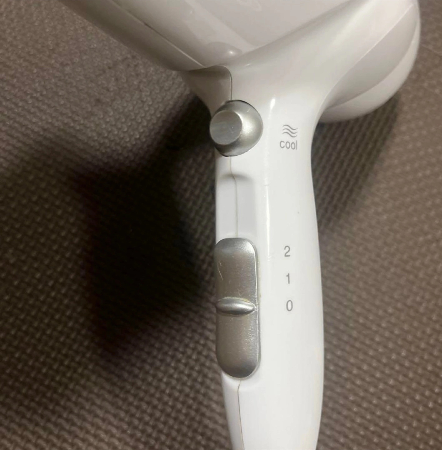 ヘアドライヤー Sunn Ionizer 白の写真3枚目
