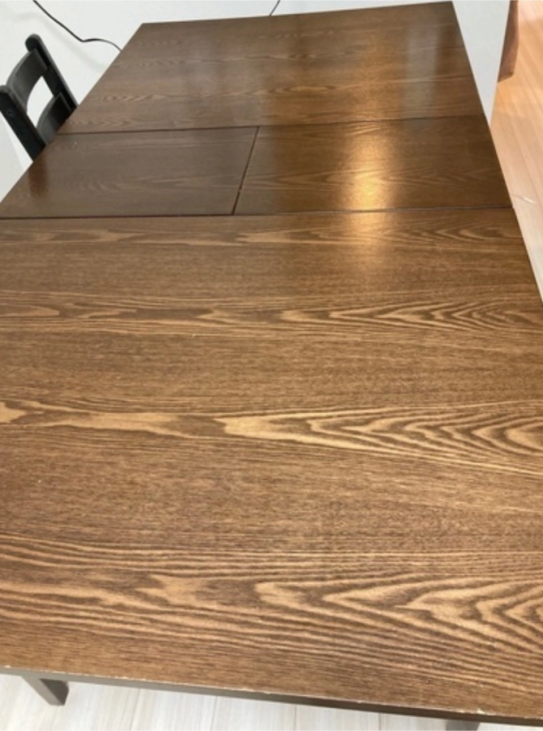 IKEA 木製ダイニングテーブル と椅子セットの写真3枚目