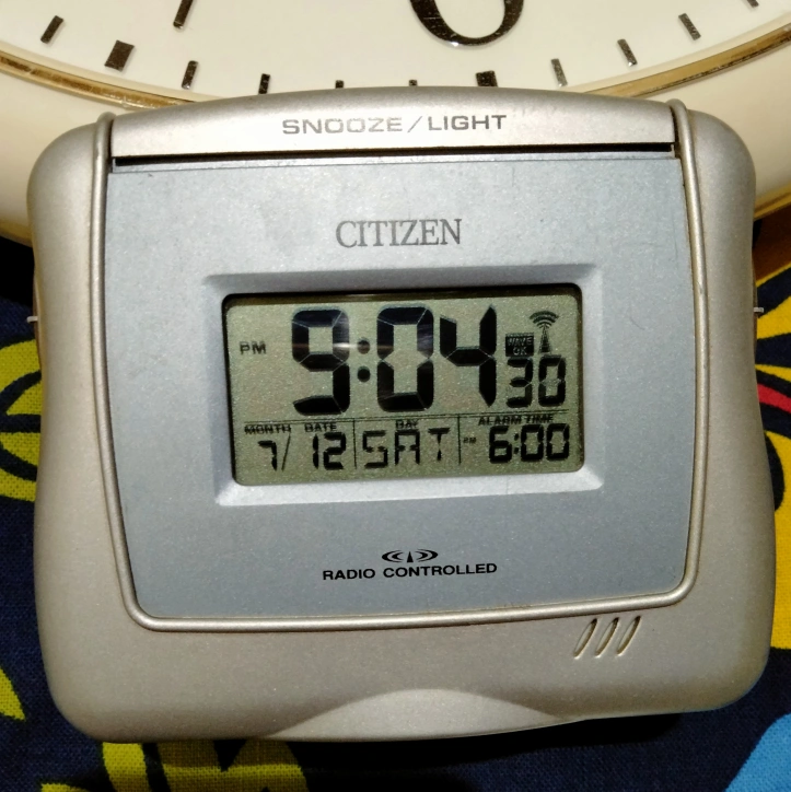 電波時計二個の写真3枚目