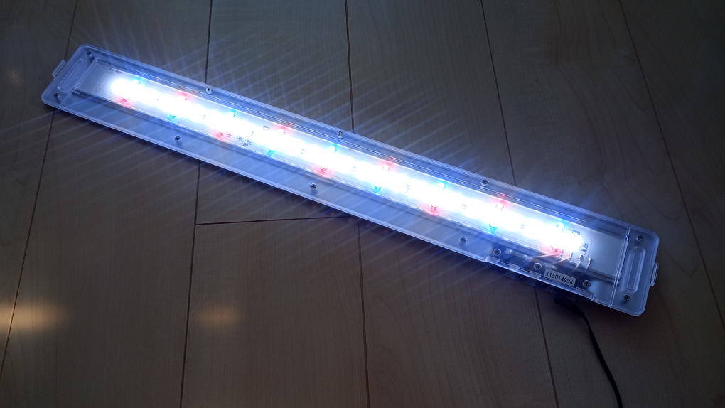 GEX 60cm水槽用LEDライトの写真2枚目
